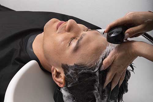 head-wash-cleansing-of-scalp